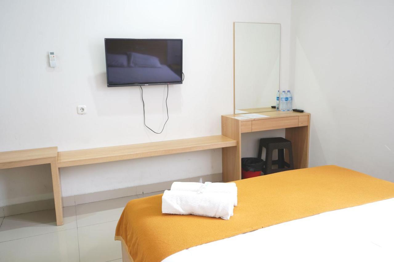 Urooms Tanah Abang Jakarta Kültér fotó
